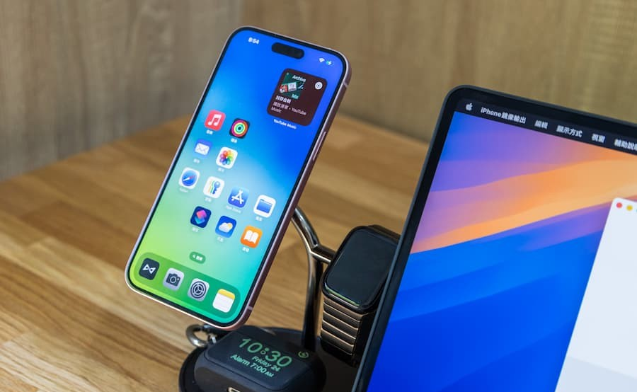 macOS Sequoia如何设置iPhone镜像输出？ 完整操作技巧QA整理