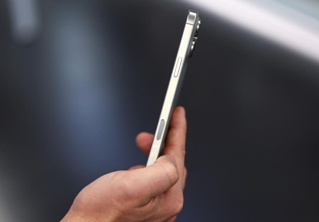 iPhone 音量键将走入历史？ 爆料：苹果又要加一颗新按键