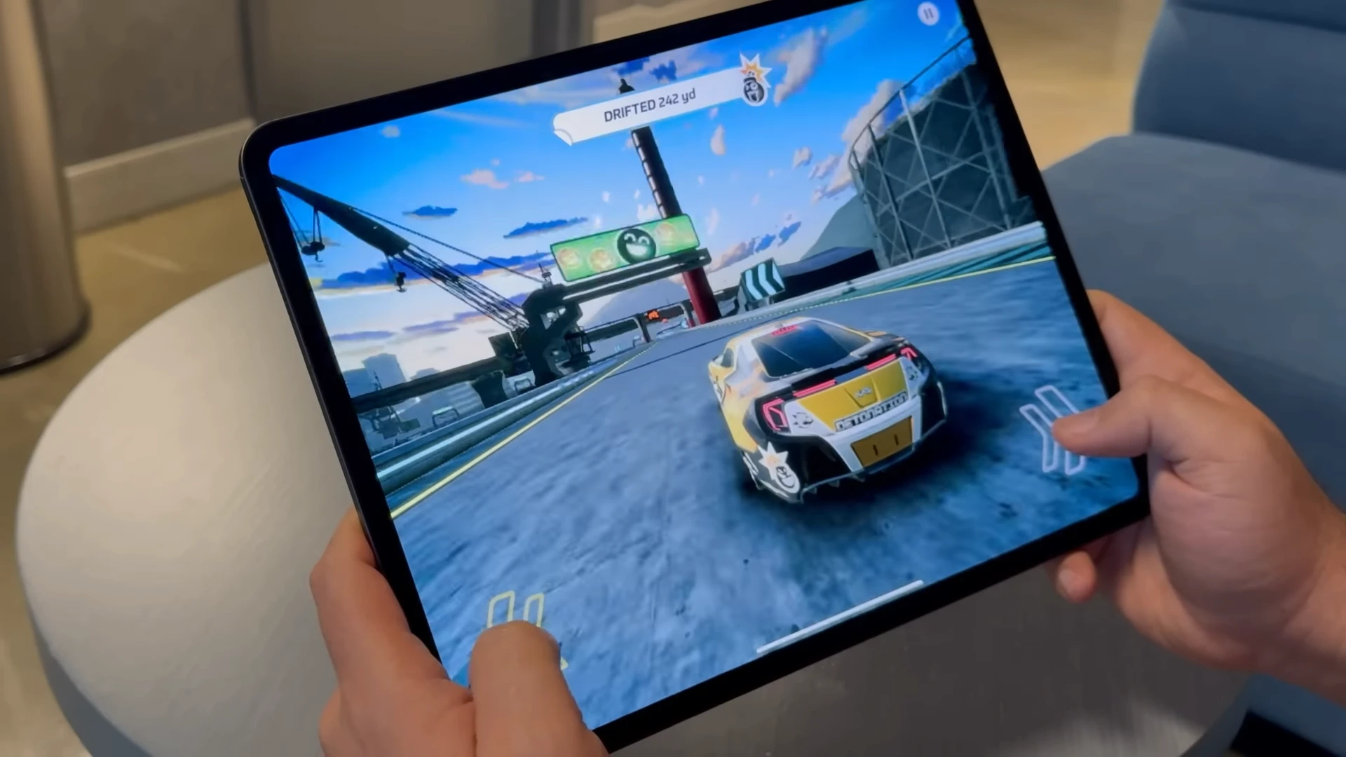 M4 iPad Pro 开箱心得：认为 OLED 屏幕赢过同类产品