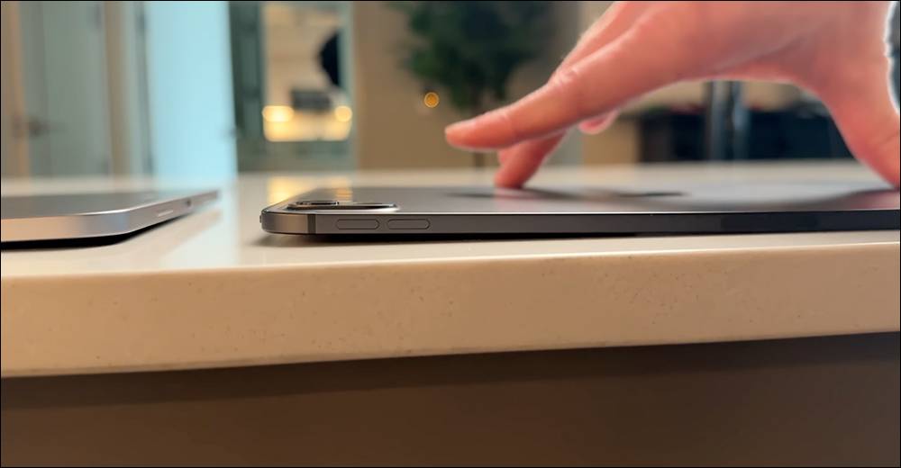全新 M4 iPad Pro 在暴力测试视频，史上最薄苹果设备，抗弯曲能力表现比前一代更好！ （但还是不建议去折它 - MobGo玩吧