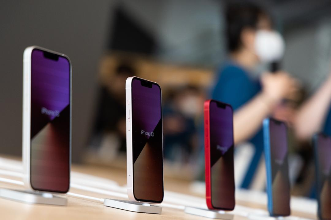 保值神机iPhone 13掰了! 苹果官网下架停售7款产品
