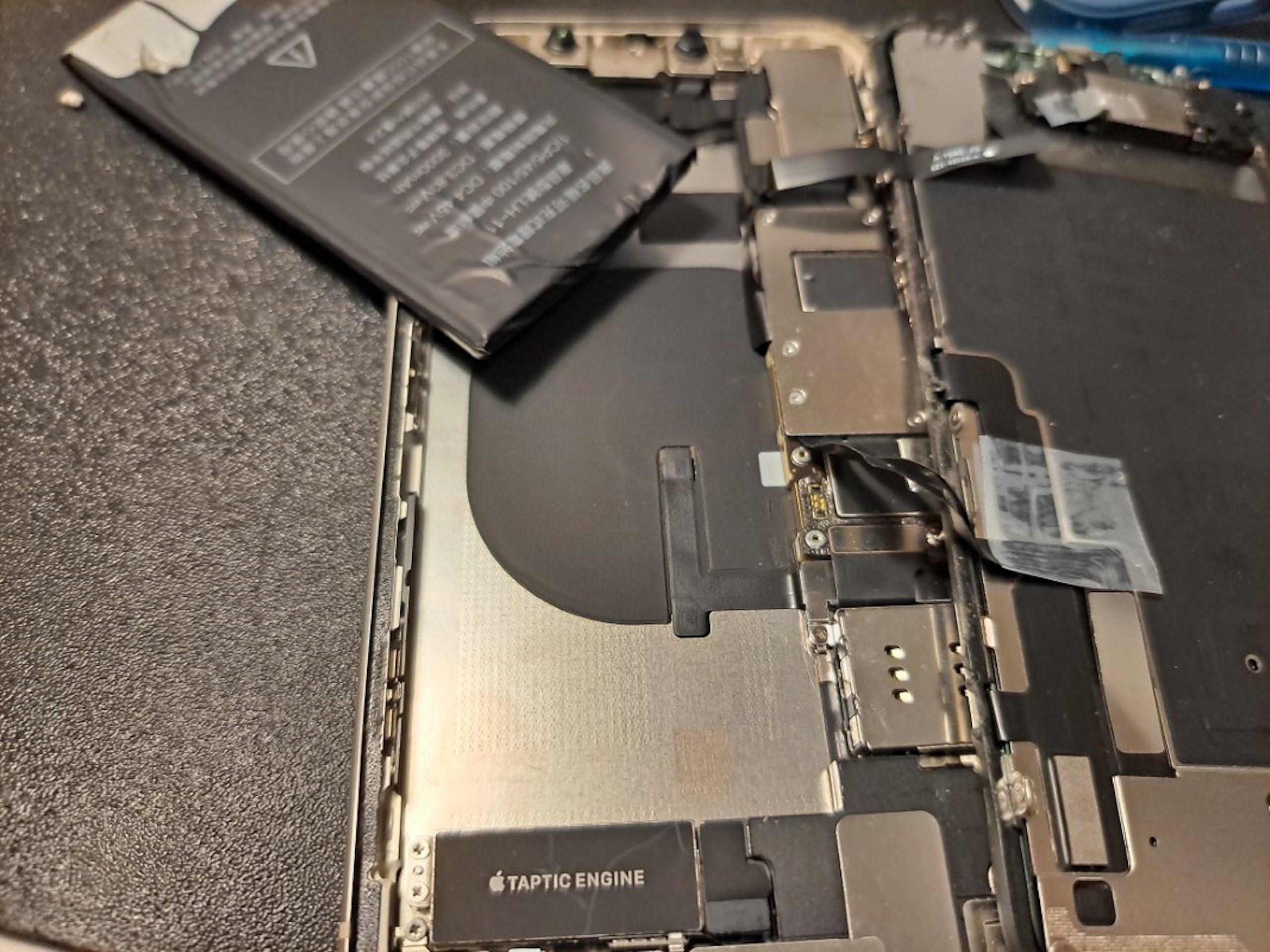 从iPhone 4到iPhone 14一定要学会的iPhone换电池教学
