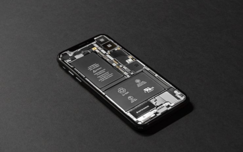 苹果积极研发全新电池技术，2025年或首次应用于iPhone 17。