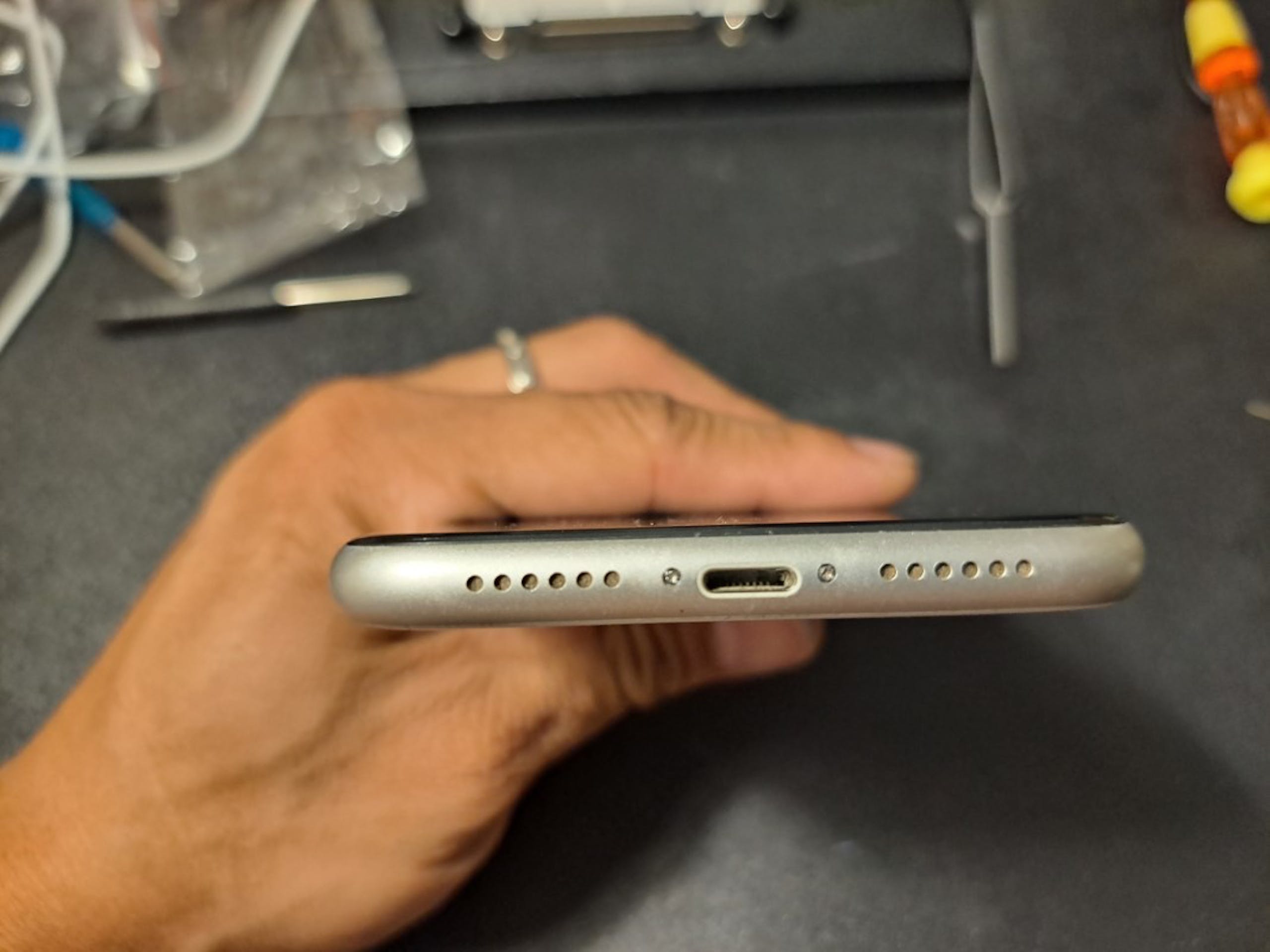 从iPhone 4到iPhone 14一定要学会的iPhone换电池教学