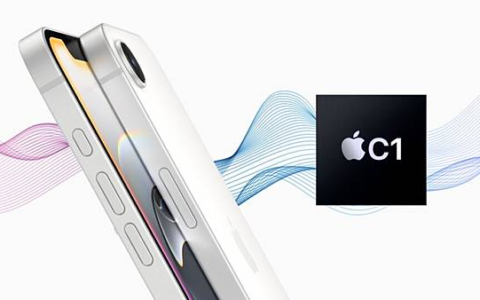Tim Cook 首度评Apple C1 模组暗示比Qualcomm产品更好
