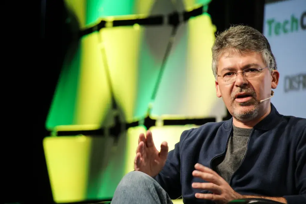 why apple ai lags behind chatgpt john giannandrea
